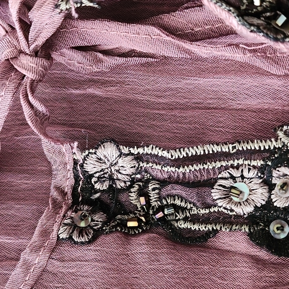 Sheer top - Picture 3 of 4